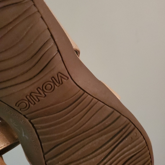 Vionic Sandals - Picture 9 of 11